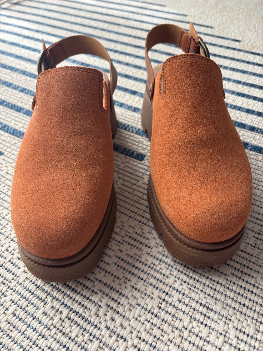 Reef Vista Luxe Solene Suede Clogs in Brown size 9 - Picture 5 of 8